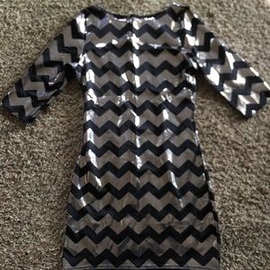 ZIG ZAG SILVER 3/4 SLEEVE DRESS Blackmilk